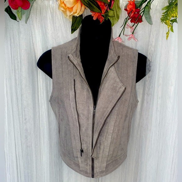 BCBG Suede Vest - Picture 4 of 5